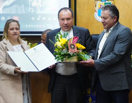 Católica del Norte recibe la «Orden Pedro Justo Berrío» por parte del Concejo Municipal de Santa Rosa de Osos