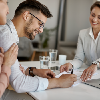 Técnico Laboral en Asesor Comercial y de Servicios