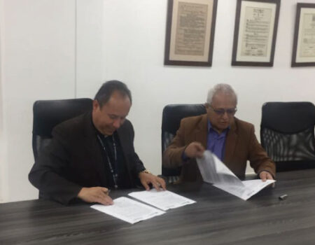 Padre Rector de la UCN y rector del tecnológica en el momento de firma de la alianza.